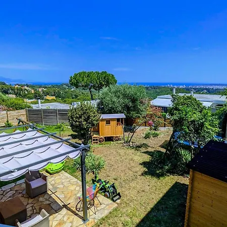 Family For 8 People With Sea View