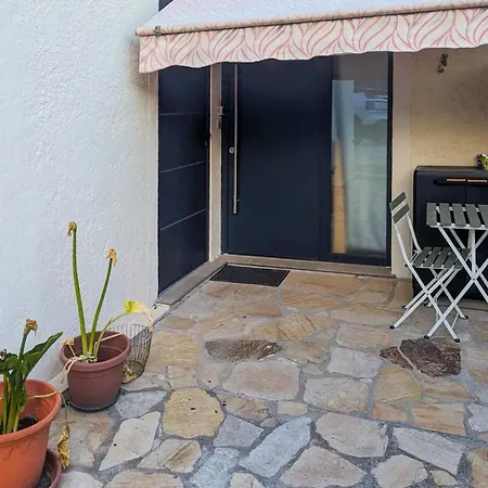 Family For 8 People With Sea View Vallauris